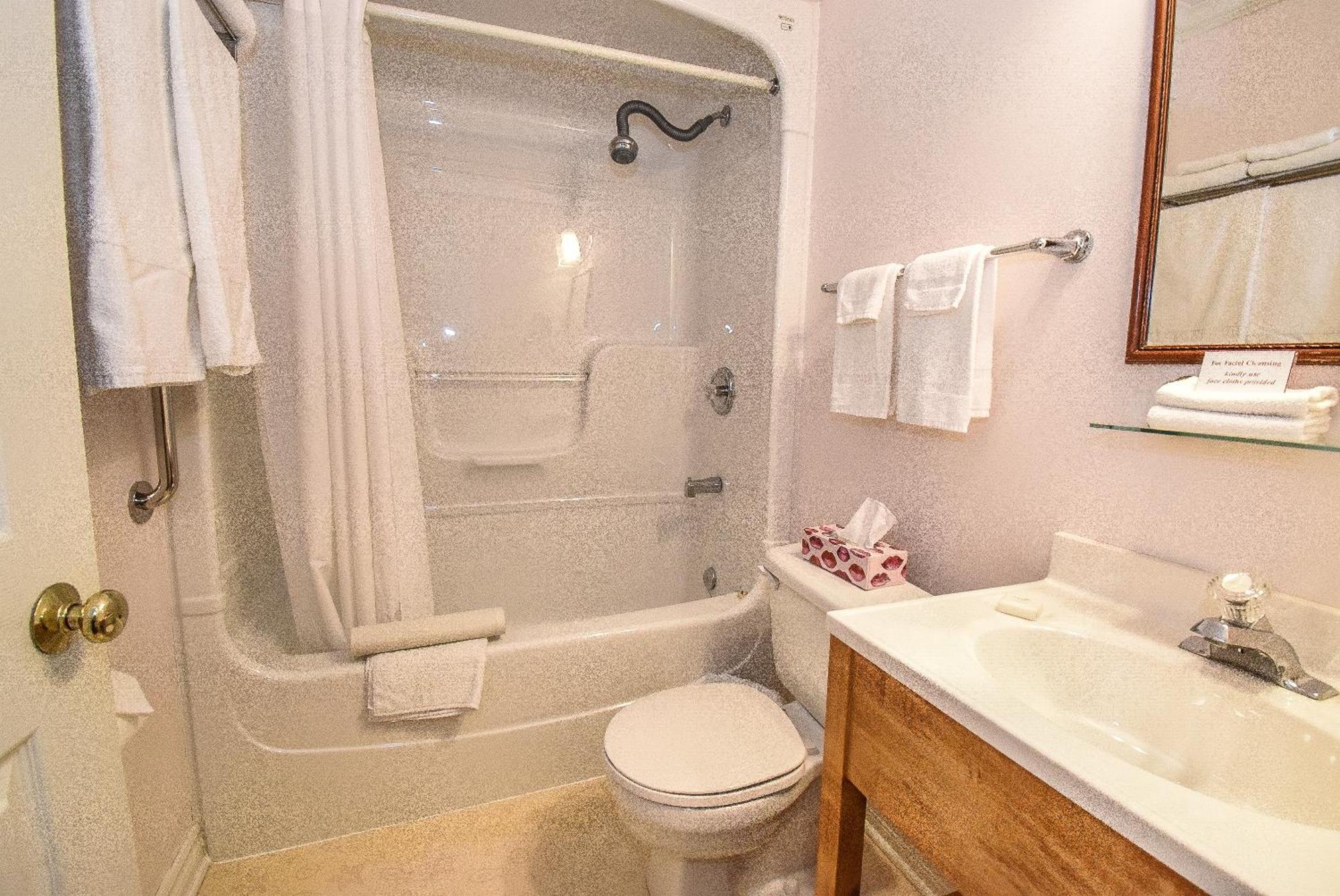 Blairpen House Country Inn Ниагара-он-те-Лейк Экстерьер фото